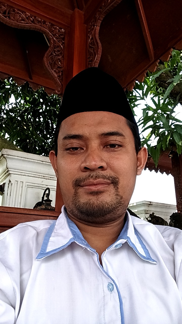 TAUFIK IMRON, LC. MA
